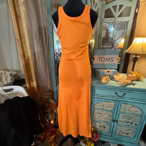 Fitted Tank Dress - Picture 3 of 3